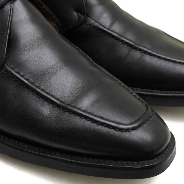 ○バーニーズニューヨーク BARNEYS NEWYORK 牛革 カーフ チャッカ