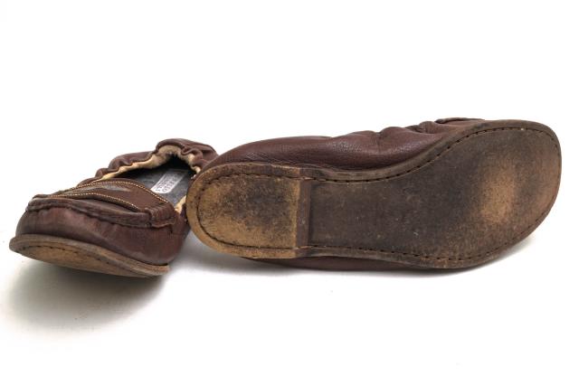 ○ブルネロクチネリ BRUNELLO CUCINELLI コインローファー 履き口