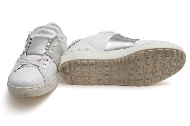 ○ヴァレンティノ ガラヴァーニ Valentino Garavani 牛革 カーフ ローカットスニーカー TS830Y2 ラバースタッズ メンズ 【中古】 中古 ○ヴァレンティノ ガラヴァーニ Valentino Garavani 牛革 カーフ