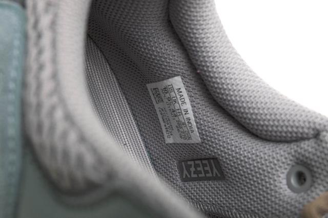 ○イージー YEEZY ADIDAS ORIGINALS アディダスオリジナルス 牛革 ローカットスニーカー FW2499 YEEZY BOOST 700 イージー ブース 中古