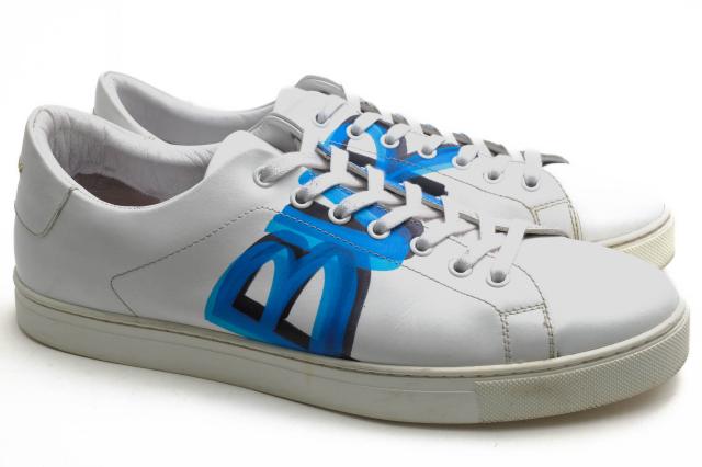 ○バーバリー BURBERRY 牛革 カーフ ローカットスニーカー ITLE0SH074CAS Graffiti Print Leather Sneakers In Bright Sky Blue グ 中古_1
