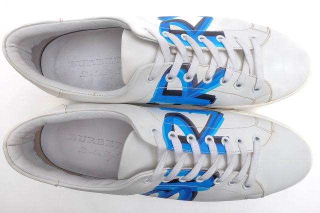 ○バーバリー BURBERRY 牛革 カーフ ローカットスニーカー ITLE0SH074CAS Graffiti Print Leather Sneakers In Bright Sky Blue グ 中古_4