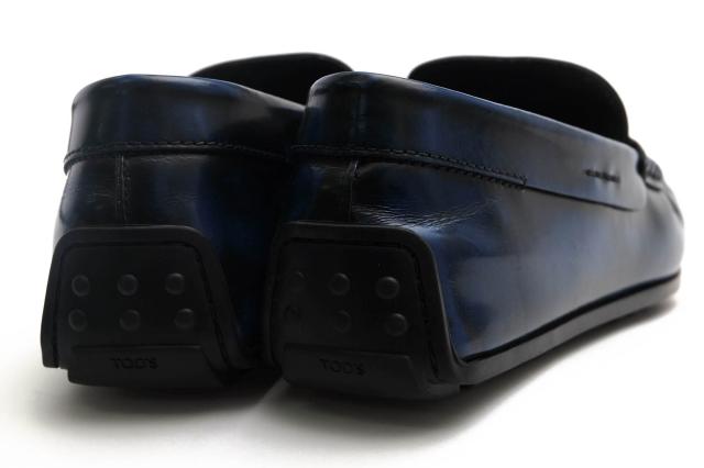 ○トッズ TOD'S 牛革 カーフ ドライビングシューズ コインローファー型 モカシン スリッポン メンズ 【中古】 中古