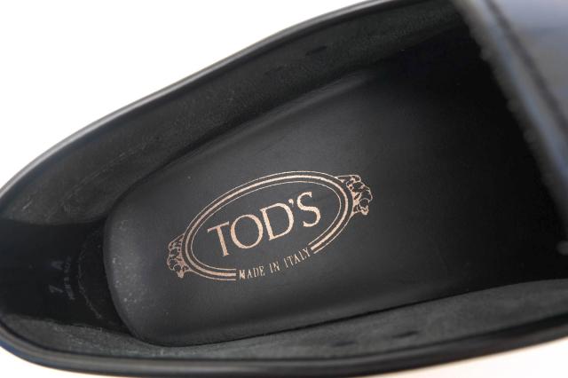 ○トッズ TOD'S 牛革 カーフ ドライビングシューズ コインローファー型 モカシン スリッポン メンズ 【中古】 中古