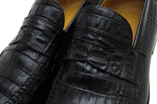 ○バーニーズニューヨーク BARNEYS NEWYORK 牛革 コイン