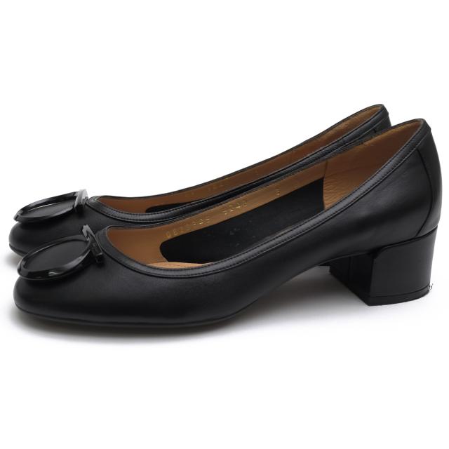 ○フェラガモ Salvatore Ferragamo カーフレザー 牛革 パンプス DB23345 5040 ヴァラモチーフ レディース 【中古】 中古