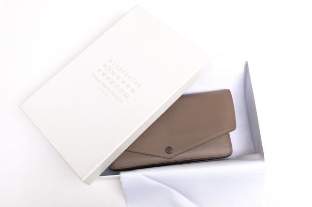 ○マルタンマルジェラ マルジェラ Maison Martin Margiela カーフ 牛革 長財布 S56UI0035 SX8581 小銭入れあり ユニセックス 男女  中古 ○マルタンマルジェラ マルジェラ Maison Martin Margiela カーフ 牛革