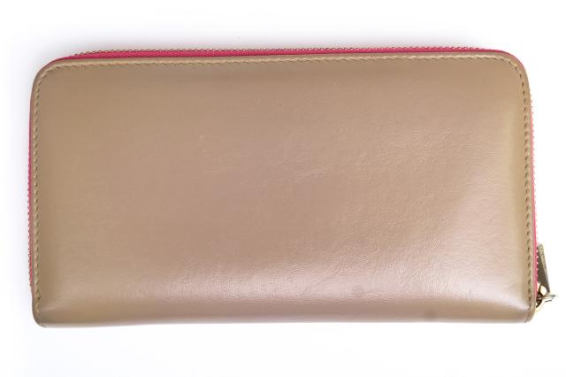 ○ジミーチュウ Jimmy Choo カーフ 牛革 長財布 PIPPA ピッパ 小銭入れあり ラウンドジップ ラウンドファスナー レディース 【中古 中古 ○ジミーチュウ Jimmy Choo カーフ 牛革 長財布 PIPPA ピッパ 小銭入れ