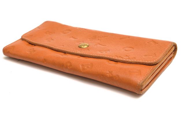 ○イルビゾンテ IL BISONTE CRAFT EMBOSSED LOGO COLLECTION 日本限定