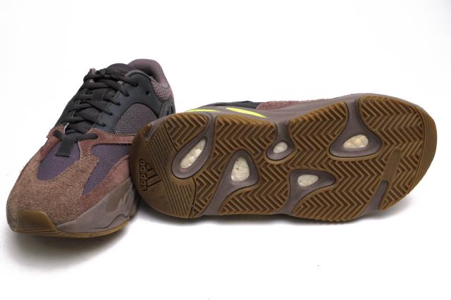 ○イージー YEEZY adidas アディダス by KANYE WEST カニエ ウェスト ローカットスニーカー EE9614 YEEZY BOOST 700 Mauve イージ 中古