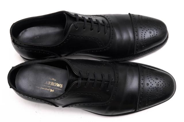 ○ユナイテッドアローズ UNITED ARROWS 牛皮 子ウシ 商行為シューズ UA019 UDBS LTHR SEMI/B セミブローグ キャップトゥ メンズ  中古