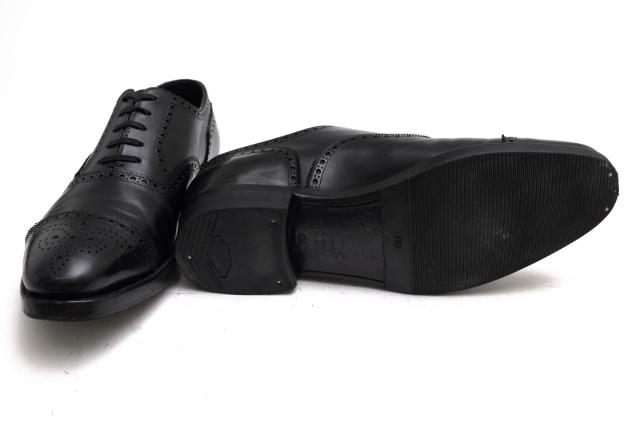 ○ユナイテッドアローズ UNITED ARROWS 牛皮 子ウシ 商行為シューズ UA019 UDBS LTHR SEMI/B セミブローグ キャップトゥ メンズ  中古