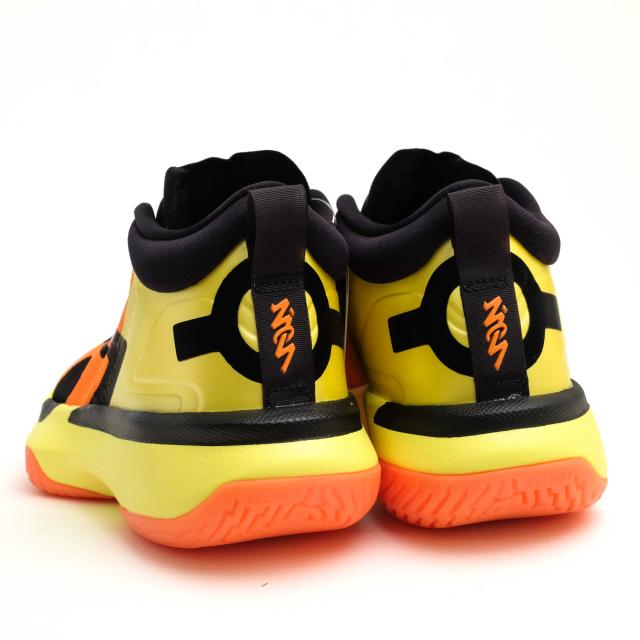 ○ナイキ NIKE Zion Williamson ザイオンウィリアムソン NARUTO ナルト ローカットスニーカー DQ5569-780 JORDAN ZION 1 SP PF ELE 中古_4