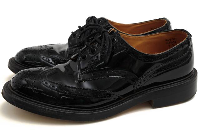 ○トリッカーズ Tricker's 牛革 カーフ ビジネスシューズ M5095 Bourton バートン メダリオン ウイングチップ 定番 グッドイヤーウ 中古