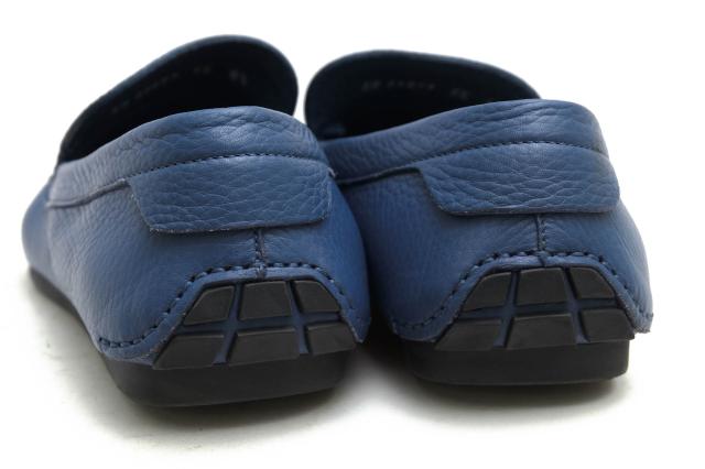 ○フェラガモ Salvatore Ferragamo カウハイドシュリンク 牛革