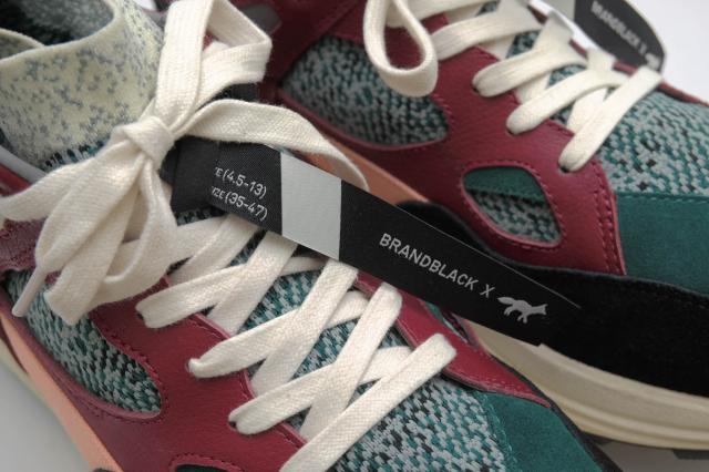 ○ブランドブラック BRANDBLACK MAISON KITSUNE メゾン キツネ コラボモデル ローカットスニーカー KWA-38520 The AURA Vibramソー 中古_5