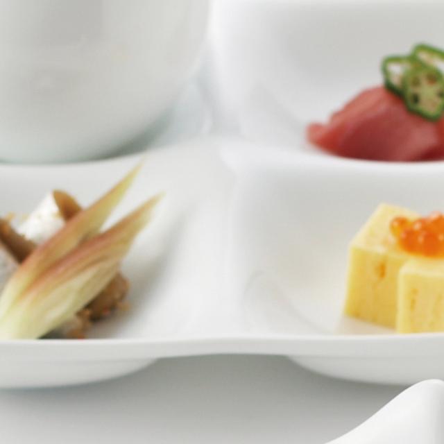 皿 コワケ 4つ仕切り皿 白磁 5個セット （ プレート お皿 食器 17.1cm 食洗機対応 電子レンジ対応 磁器 日本製 副菜 煮物鉢 角 小皿 おしゃれ 和モダン ）_2