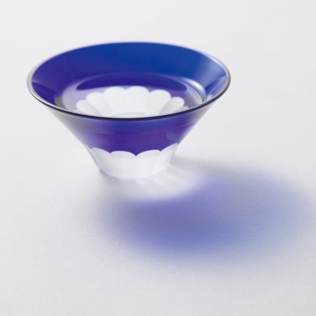 杯 富士江戸切子 （ 60ml 2個セット ガラス お猪口 おちょこ 御猪口 ぐい呑み 酒器 酒 日本酒 日本製 ペアセット 富士山モチーフ 伝統工芸 おしゃれ 上品 高級感 和モダン 縁起物 ）_1