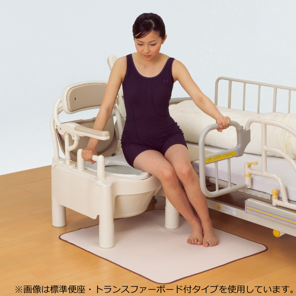 ポータブルトイレ ソフト便座 高さ49cm ちびくまくん 介護用 FX-CPはねあげ 日本製 （ トイレ 介護 ポータブル 腰掛便座 洋式 樹脂製 洋式トイレ 便座 クッション 介護用品 ）_3