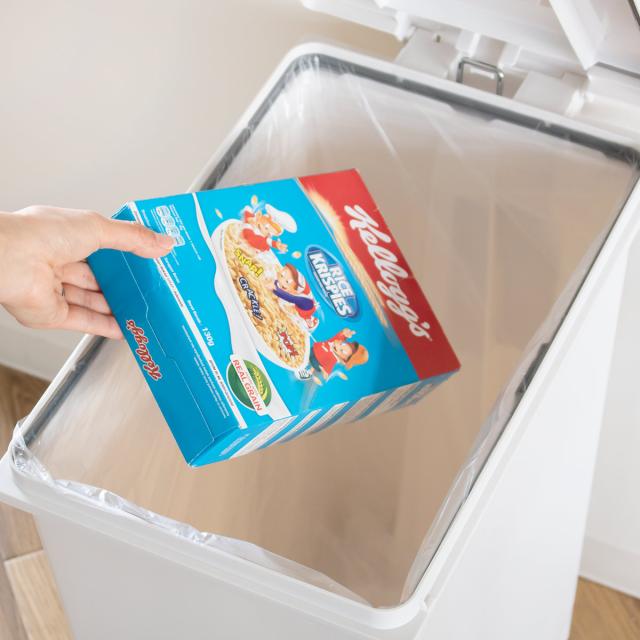 ゴミ箱 45L 同色2個セット 密閉ペダルペール エバン （ ごみ箱 45リットル 2個セット ニオイ漏れ 防止 密閉 スリム シンプル 分別 ペダル式 パッキン EBAN 袋止め付き 踏みふた ペダル 縦型 オムツペール キッチン ふた付き ）の通販は