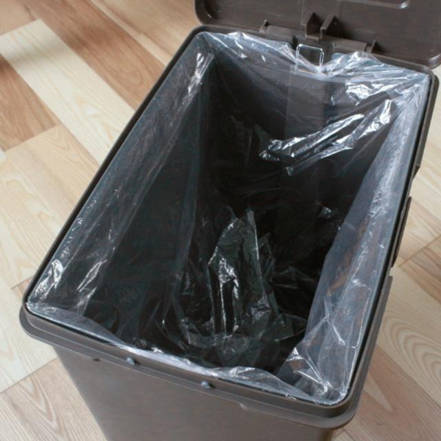 ダストボックスグレー 四角形 プラスチックゴミ箱三つ
