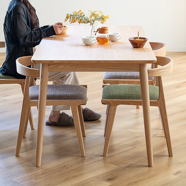 ダイニングテーブル 幅150cm 木製 天然木 引き出し ナチュラル ダイニング テーブル 机 （ 食卓テーブル 四人掛け 食卓 4人掛け 木製テーブル 食卓机 長方形 アッシュ 引出し 収納 おしゃれ 北欧 幅 150 ハの字 斜め脚 ）の通販は