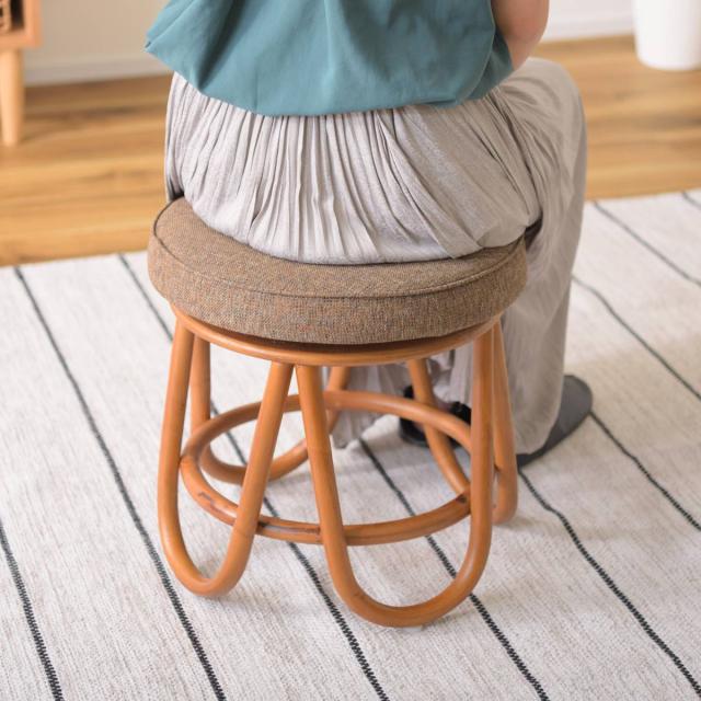 回転スツール 2脚組 クッション付 籐フレーム 座面高35.5cm （ 同色2脚