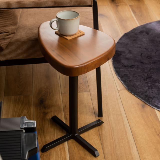 サイドテーブル 高さ50cm アジャスター付 天然木 （ ナイトテーブル ミニテーブル ソファ ベッド 横 チーク 木目 三角 スチール脚 コンパクト ）の通販は