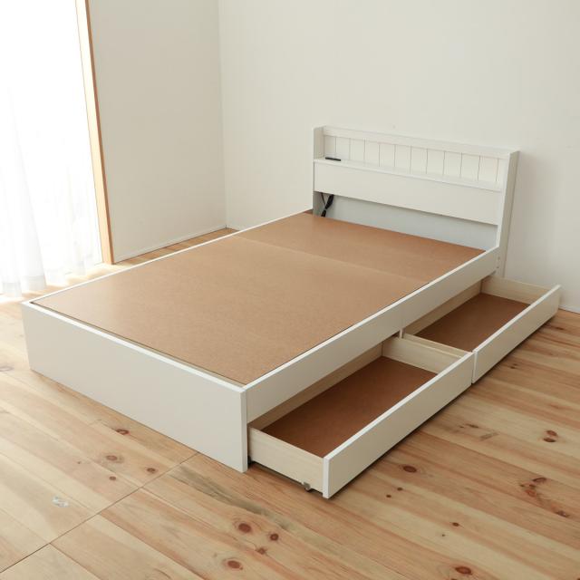ベッドフレーム シングル ベッド 宮棚 2口コンセント　ホワイト ベッドフレーム シングル ベッド 宮棚 2口コンセント ホワイト 収納