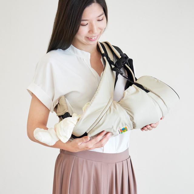 抱っこ紐 ユーモベビー 5WAY 新生児 日本製 （ 抱っこひも おんぶ紐 寝かせ抱き 対面抱き 前向き抱き おんぶ ベビーキャリア ショルダーカバー付き コンパクト 持ち運び 妊婦OK 洗濯OK 撥水 メッシュ 通気性 ）_15