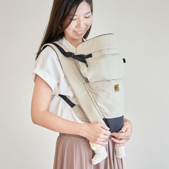抱っこ紐 ユーモベビー 5WAY 新生児 日本製 （ 抱っこひも おんぶ紐 寝かせ抱き 対面抱き 前向き抱き おんぶ ベビーキャリア ショルダーカバー付き コンパクト 持ち運び 妊婦OK 洗濯OK 撥水 メッシュ 通気性 ）_16