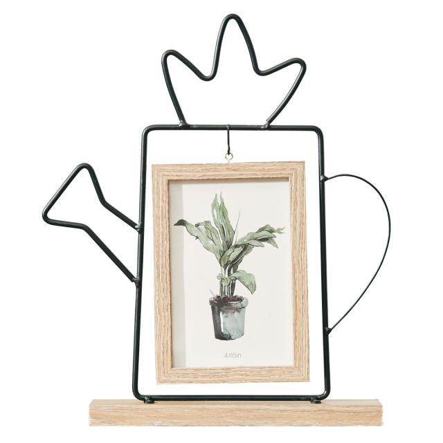 作者不詳●鉄の重厚感のあるお洒落な 写真立てです！● だから慎重に作業しないといけないです🫡