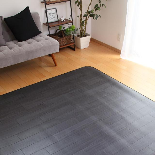 ラグ 182×230cm ラグマット オーク ブラック 既製サイズ （ 撥水 拭ける 木目 ダイニングラグマット フロアマット 撥水加工 抗菌 防カビ 防水 防炎 日本製 リビング ダイニング 子ども部屋 耐久性 ）_13