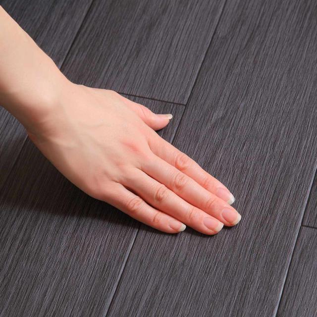 ラグ 182×230cm ラグマット オーク ブラック 既製サイズ （ 撥水 拭ける 木目 ダイニングラグマット フロアマット 撥水加工 抗菌 防カビ 防水 防炎 日本製 リビング ダイニング 子ども部屋 耐久性 ）_2