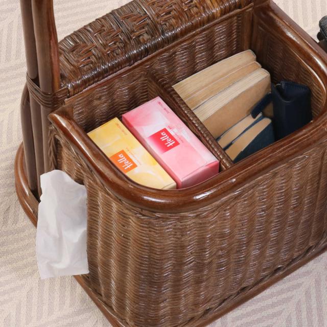 手すり つかまり 収納 ステッキ ラタン 立ち上がり 補助 （ 補助手すり 籐 つかまり立ち サポート 負担軽減 小物収納 ティッシュ 介護 介護用 立ち上がり補助 肘置き 軽量 安定感 すべり止め おしゃれ ）
