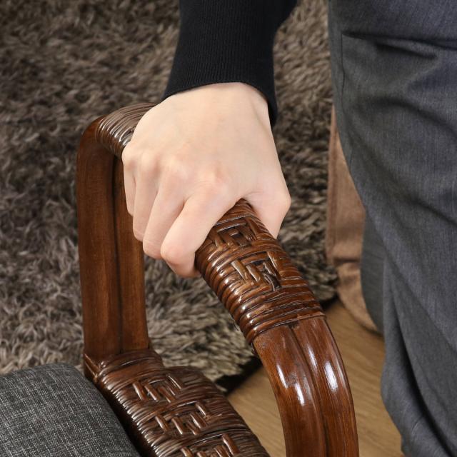 手すり つかまり 収納 ステッキ ラタン 立ち上がり 補助 （ 補助手すり 籐 つかまり立ち サポート 負担軽減 小物収納 ティッシュ 介護 介護用 立ち上がり補助 肘置き 軽量 安定感 すべり止め おしゃれ ）