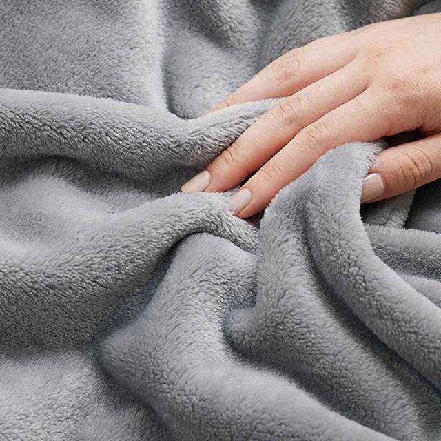 ミッソーニ　ふわふわブランケット　新品タグ付　シングル　140cm×200cm ミッソーニ ふわふわブランケット 新品タグ付 シングル 140cm×200cm