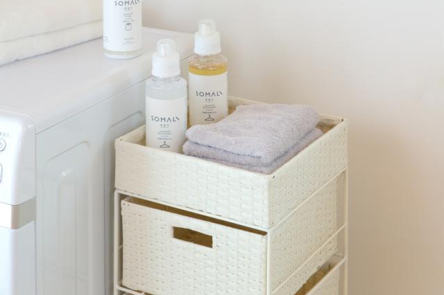 4段 アイアン ラタン チェスト かご カゴ 引き出し 収納 キャスター ラック 4段 アイアン ラタン チェスト かご カゴ 引き出し 収納 キャスター