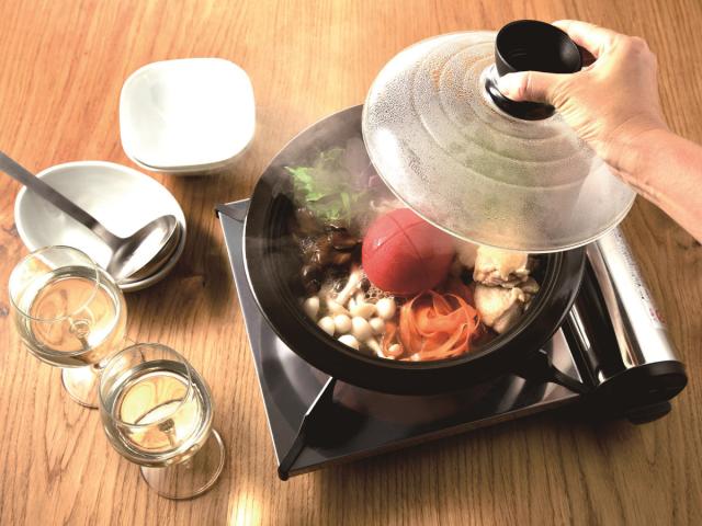 ハリオ フタがガラスの土鍋 9号 ガス火専用 ガラス蓋付き 電子レンジ対応 日本製 （ HARIO ガス火対応 電子レンジ可 オーブン可 萬古焼 ガラス蓋 4人用 5人用 直火土鍋 両手鍋 卓上鍋 季節鍋 ）_3