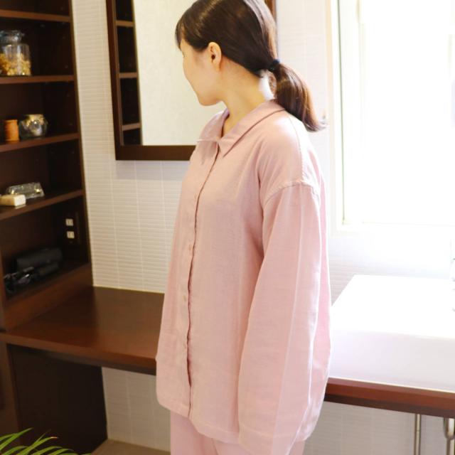 パジャマ オーガニックコットン 綿100％ 上下セット 日本製 （ M L レディース 大人 婦人用 ガーゼパジャマ 長袖 ルームウェア 前開き 2重ガーゼ 薄手 無地 シンプル スナップボタン 開け閉め 簡単 プレゼント ギフト ）_14
