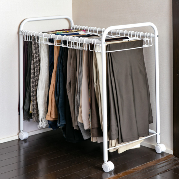 スラックス ラック 収納 24本掛 奥行74cm ズボン キャスター付き 組立式 スラックスハンガー 押入れ 押入れ収納 ズボン掛け ボトムスの通販はau Pay マーケット お弁当グッズのカラフルbox