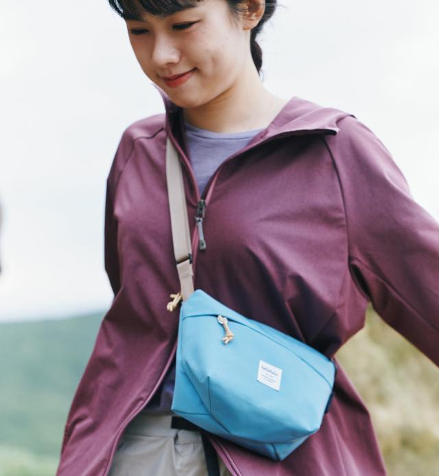 ショルダーバッグ hellolulu ルナ LUNA 1.4L （ ハロルル ボディバッグ バッグ ミニショルダー 鞄 サコッシュ 斜め掛け ポシェット マチあり ポーチ 撥水加工 フェス アウトドア ポケット キークリップ おしゃれ ）_6
