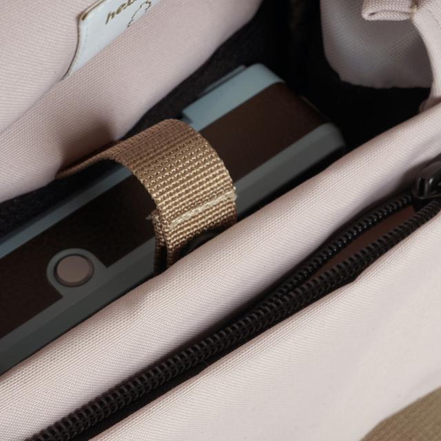カメラバッグ hellolulu ベヌス Venus （ ハロルル ショルダー デジカメ カメラケース ショルダーバッグ 軽い 撥水加工 はっ水 バックル開閉式 コンデジ クッション仕様 ポケット付き カメラ小物 アクセサリー類 おしゃれ ）_11