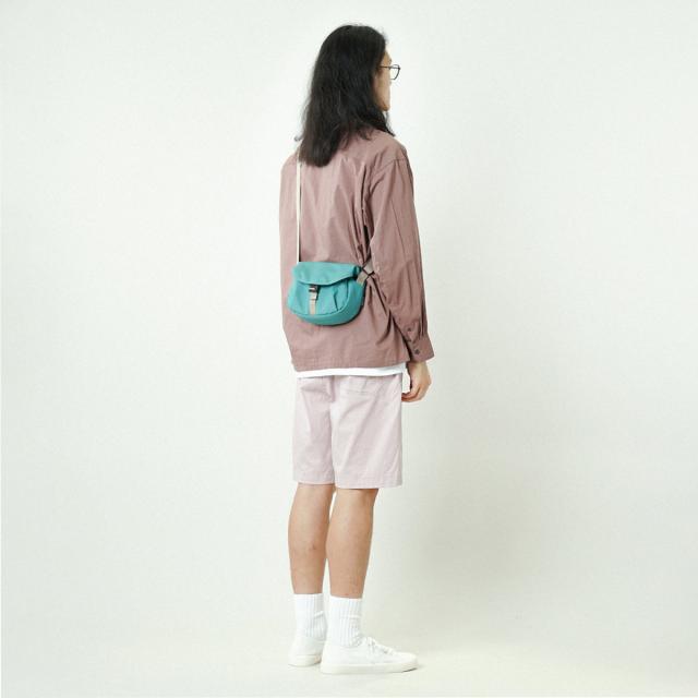 カメラバッグ hellolulu ベヌス Venus （ ハロルル ショルダー デジカメ カメラケース ショルダーバッグ 軽い 撥水加工 はっ水 バックル開閉式 コンデジ クッション仕様 ポケット付き カメラ小物 アクセサリー類 おしゃれ ）_16