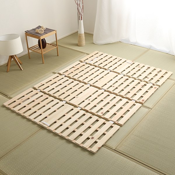 すのこベッド ダブル 4つ折り 檜 木製 天然木 ひのき すのこ ベッド 折りたたみ 収納 （ 四つ折り 折りたたみベッド すのこマット ベット ヒノキ 除湿 すのこベット スノコベッド 湿気 カビ ダニ 対策 折り畳み ）