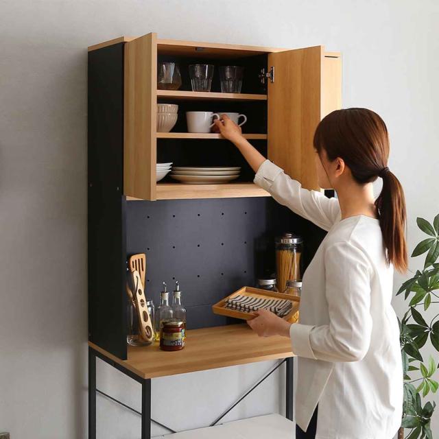 ごみ箱上ラック 幅81.5cm ワイドタイプ ヴィンテージ調 スチールフレーム ( ごみ箱上 ラック 棚 ゴミ箱上収納 収納 ダストボックス ワイド 食器棚 キッチン収納 台所 キッチン家具 シンプル 可動棚 コンセント付 )の通販は ごみ箱上ラック 幅81.5cm ワイドタイプ ヴィンテージ調 スチールフレーム ( ごみ箱上 ラック 棚 ゴミ箱上収納 収納 ダストボックス ワイド 食器棚 キッチン収納 台所 キッチン家具 シンプル 可動棚 コンセント付 )の通販は