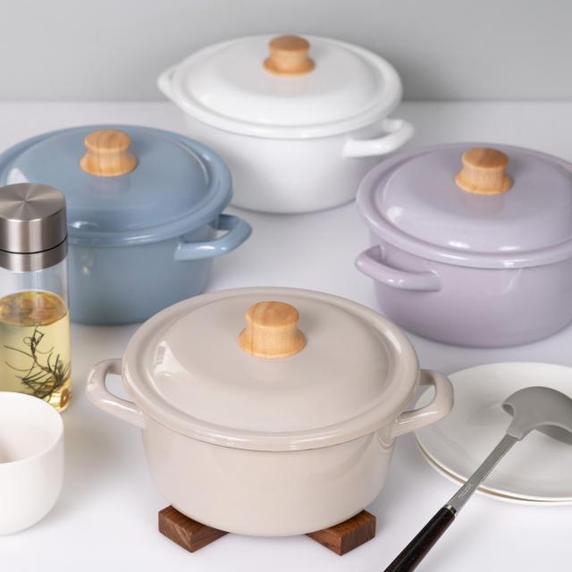 キャセロール 20cm IH対応 Cotton Plus 富士ホーロー Honey Ware （ ハニーウェア ガス火対応 両手鍋 琺瑯鍋 20センチ オーブン対応 ホーローココット ほうろう鍋 蓋付き 注ぎ口 目盛り付き 両手なべ 調理器具 おしゃれ ）