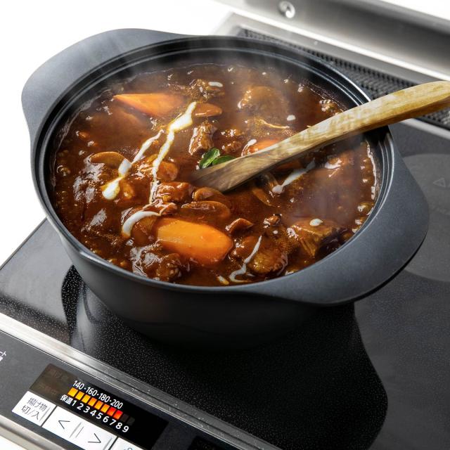 Lirica キャセロール 24cm IH対応 食洗機対応 両手鍋 （ ガス火対応 なべ 万能鍋 お鍋 両手なべ フッ素加工 軽い 蓋付き PFASフリー PFOAフリー 24センチ 24 フッ素コーティング フッ素 アルミ製 軽量 3層構造 注ぎ口付き 調理器具 ）_3