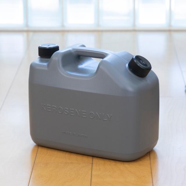 CORONA コロナ　白くて可愛い　石油ファンヒーター　コジマ購入２年使用後保管 CORONA コロナ 白くて可愛い 石油ファンヒーター コジマ購入2年使用後保管