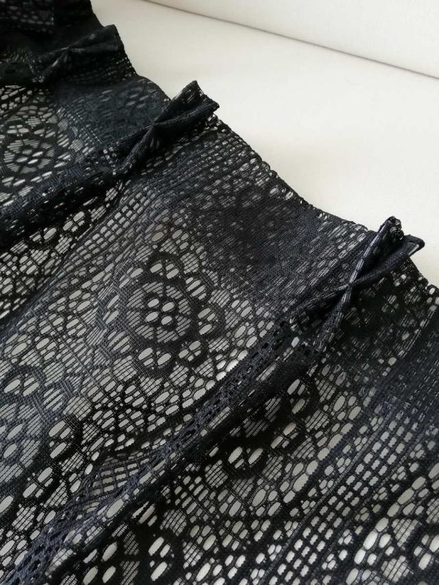 レースカーテン ブラックレース 130×176〜228cm 2枚組 （ カーテン レース 既製品 2枚 花柄 高級感 シック ウォッシャブル おしゃれ 黒 アジャスターフック 1.5倍ヒダ 透け感 日本製 ）_16